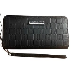 London Fog Dakota Single Zip Around Wallet Black Textured Checkered Wristlet